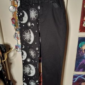 Hot Topic Black Celestial Split Leg Straight Leg Jeans